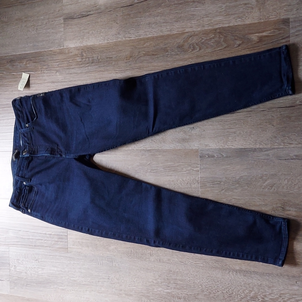 NWT Silver Jeans